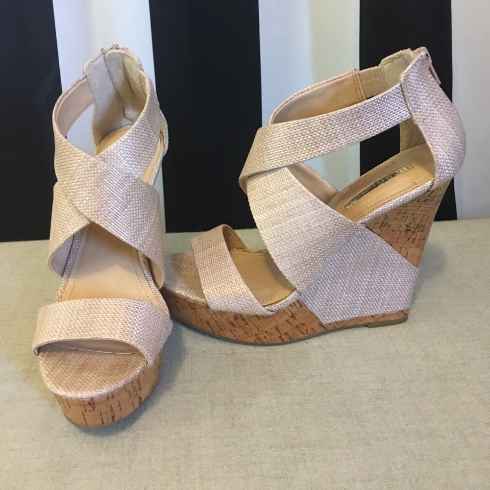 NWOB BCBGeneration Rando Corkwood Platform Wedges